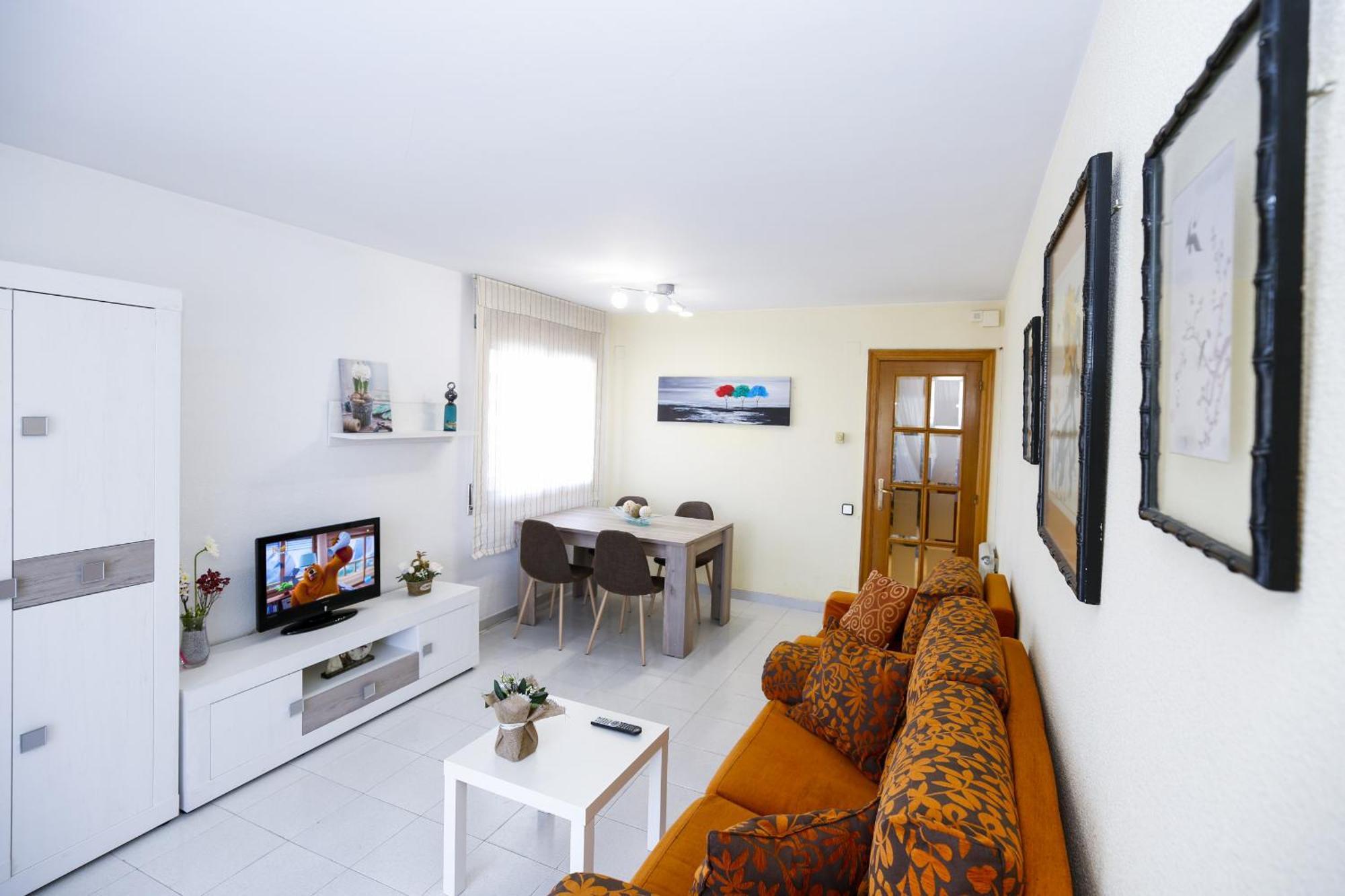 Santillana Homestay By Turismar Salou Buitenkant foto