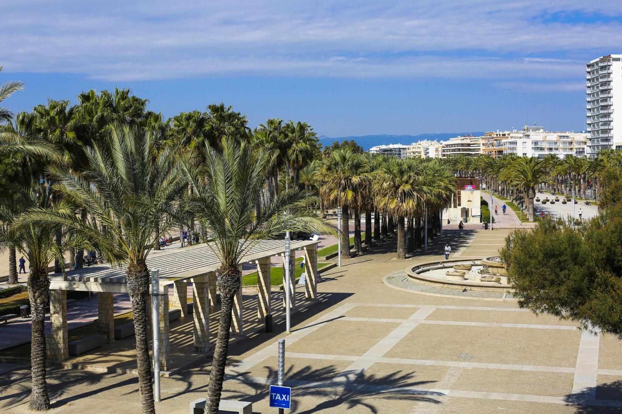 Santillana Homestay By Turismar Salou Buitenkant foto